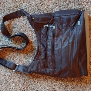 Lug shoulder bag